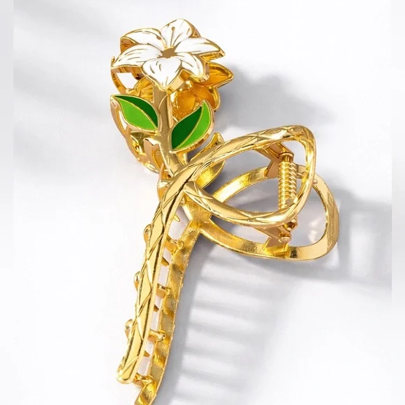 White Lily Flower Claw Clip - Picture 2 of 3